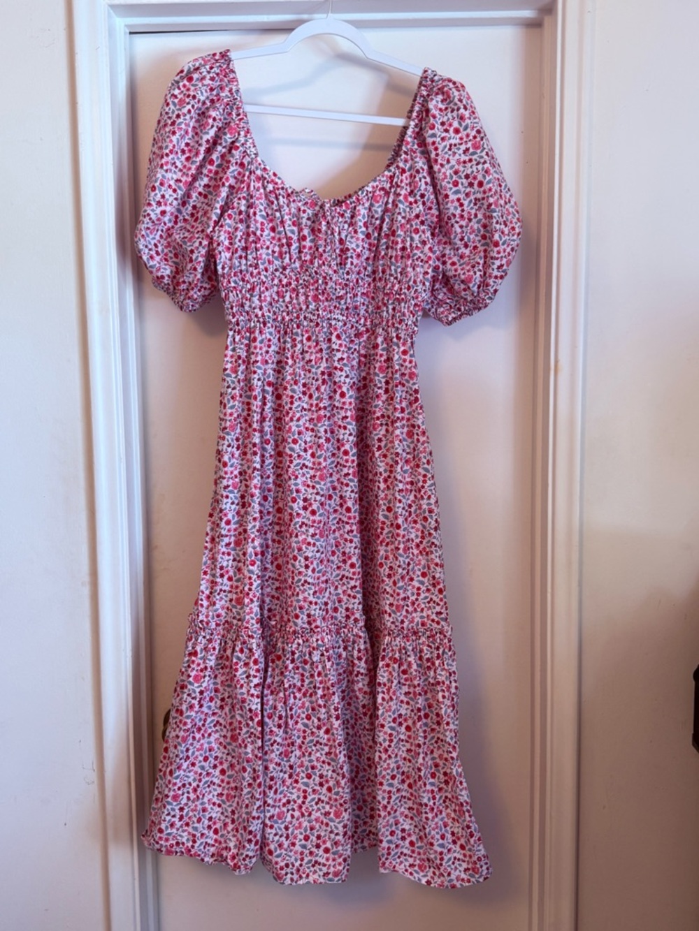 Pink Floral Puff-Sleeve Smocked Midi Dress